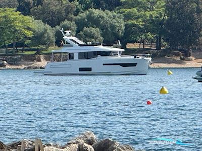 Nimbus 495 Flybridge Motorbåd 2025, med Volvo Penta IPS650 motor, Slovakiet