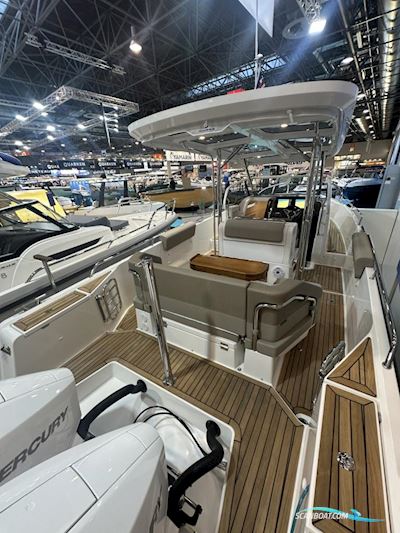 Nimbus T9 Motorbåd 2025, med Mercury Verado motor, Tyskland