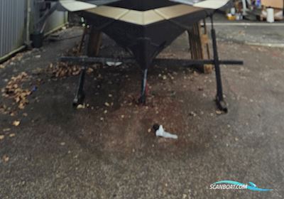 Nordsjö 33 Lochin 33 Motorbåd 1975, med Volvo penta D9 motor, Sverige