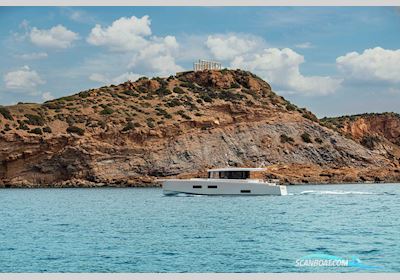 Omikron OT-60 Motorbåd 2023, med 250 motor, Grækenland