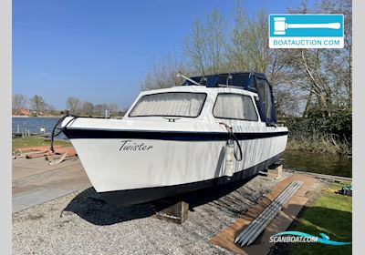 Onedin 650 Motorbåd , med Volvo Penta MD5 motor, Holland