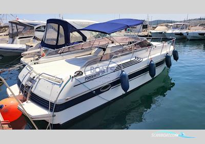 Pershing 33 Motorbåd 1988, med Cummins motor, Frankrig