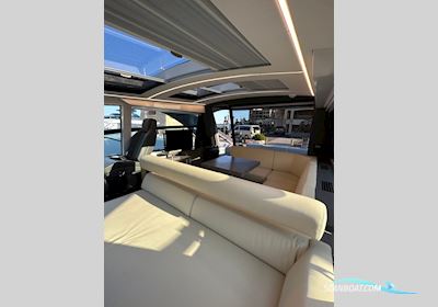 Pershing 5 X Motorbåd 2023, Frankrig