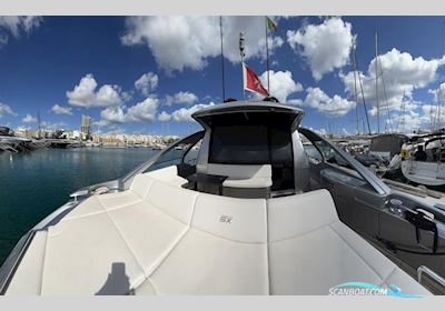 Pershing 5x Motorbåd 2019, med Volvo Penta D11-725 (IPS950) x 2 motor, Ej oplyst