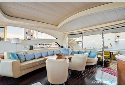 Pershing 76 Motorbåd 2005, med 2 MTU 16V 2000 M91 + Arneson Drive motor, Italien