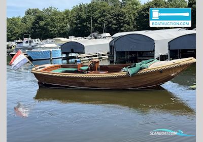 Plashoevevlet 720 Motorbåd , med Vetus motor, Holland
