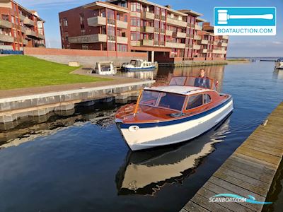 Portier Holiday Motorbåd 1955, med Volvo Penta motor, Holland