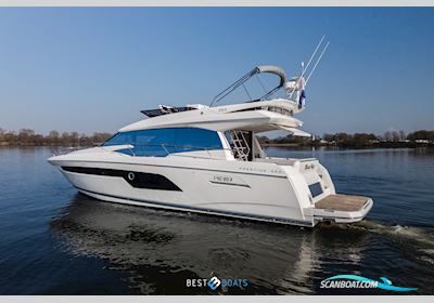 Prestige 520 Fly Motorbåd 2022, med Volvo Penta is Een Gerenommeerd Merk Dat Motoren en Aandrijfsystemen Levert Voor Boten en Schepen. Het Staat Bekend om Zijn Betrouwbaarheid, Prestati motor, Holland