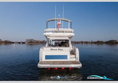 Prestige 520 Fly Motorbåd 2022, med Volvo Penta is Een Gerenommeerd Merk Dat Motoren en Aandrijfsystemen Levert Voor Boten en Schepen. Het Staat Bekend om Zijn Betrouwbaarheid, Prestati motor, Holland