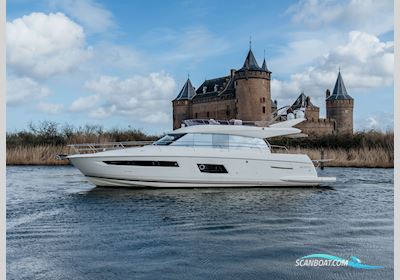 Prestige 550 Flybridge #72 Motorbåd 2015, Holland