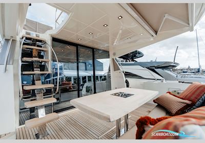Prestige 550 Flybridge #72 Motorbåd 2015, Holland