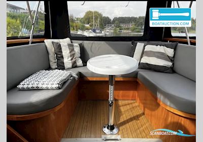 Princess 32 Motorbåd 1985, med Mercedes 208 Cdi 5 Cyl motor, Holland