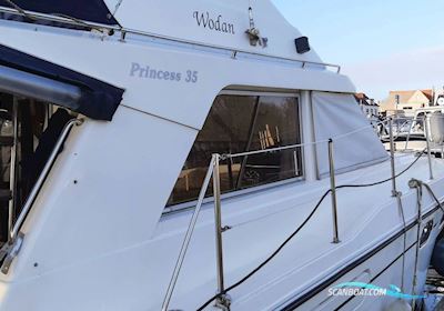 Princess 35 Flybridge Motorbåd 1985, med Volvo Penta Tamd40B motor, Holland