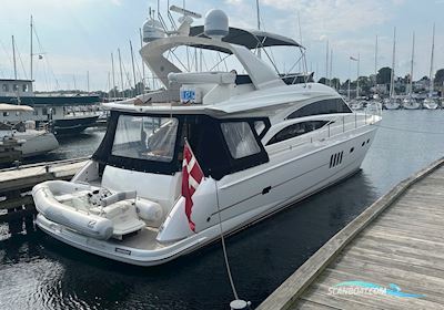 Princess 67 Flybridge Motorbåd 2005, med Man V10 1100 Cmr motor, Danmark