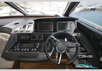 Princess S72 Motorbåd 2016, med 2 x Caterpillar C32A 1723 hp motor, Italien