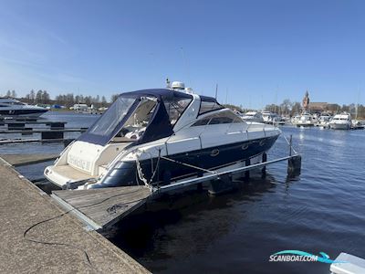 Princess V42 Motorbåd 2002, med 2 st Kad 44 motor, Sverige