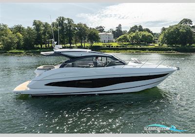 Princess V50 Motorbåd 2024, med 2 x Volvo Ips 650 motor, England