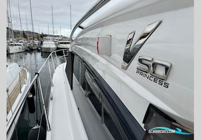 Princess V50 Motorbåd 2021, med Volvo IPS 600 motor, Frankrig