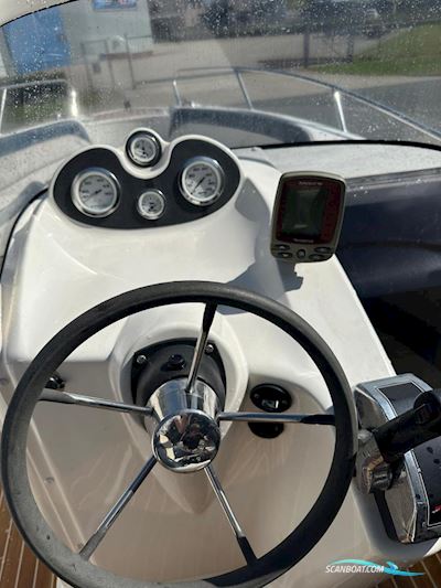 Quicksilver  600 Commander Motorbåd 2005, med Mercury motor, Holland