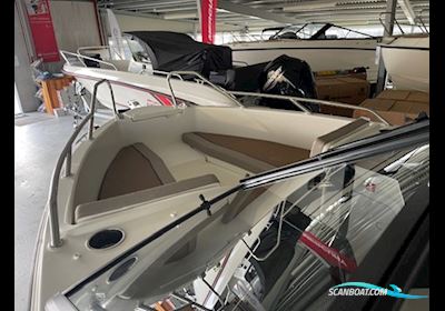 Quicksilver 555 Bowrider med Mercury F100 EFI ELPT - Introduktions tilbud Motorbåd 2024, Danmark