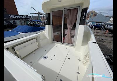 Quicksilver 675 Pilothouse Motorbåd 2016, med Mariner motor, England