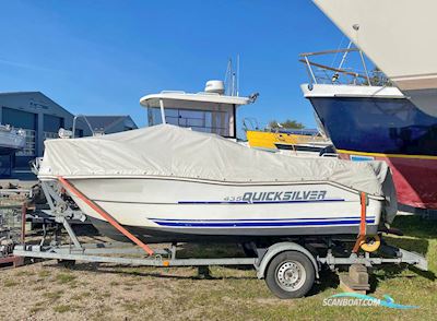 Quicksilver Cabin 435 Motorbåd 1999, med Honda motor, Tyskland