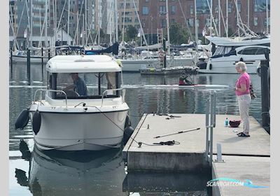 Quicksilver Captur 555 Pilothouse med 115 hk Mercury-EFI 4 takt - UDSTYR-  Anvisningsssalg Motorbåd 2017, med Mercury motor, Danmark