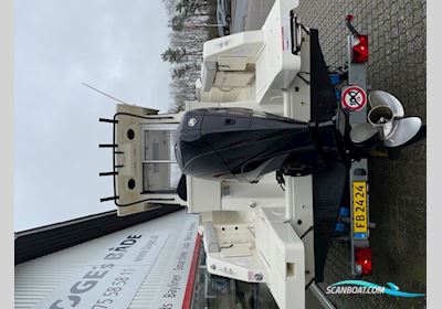 Quicksilver Captur 705 Pilothouse Med 225 hk Mercury-Efi DS 3,4L V6 XL Motorbåd 2022, med Mercury motor, Danmark