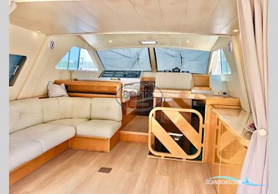 Raffaelli Storm 1989 Motorbåd 1989, med Caterpillar motor, Frankrig