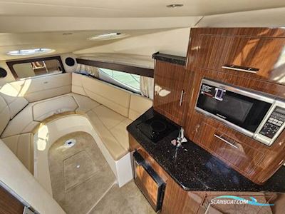 Regal 28 Express Motorbåd 2014, med Mercruiser 350 Mag motor, England