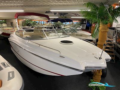 Rinker 220 Captiva Mtx Cuddy Motorbåd 2015, med Mercruiser motor, Holland