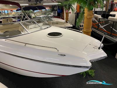Rinker 220 Captiva Mtx Cuddy Motorbåd 2015, med Mercruiser motor, Holland
