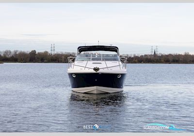 Rinker 342 Fiesta Vee Motorbåd 2002, med Mercruiser is Een Merk Van Inboard- en Sterndrive-Motoren Van de Amerikaanse Fabrikant Mercury Marine. Ze Staan Bekend om Betrouwbare, Krachtige Moto motor, Holland