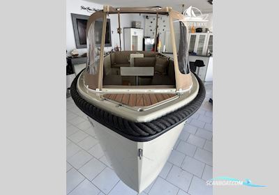 RioMar Boats 470 Motorbåd 2025, med Suzuki motor, Tyskland