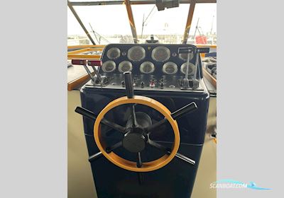 Riva 50 Superamerica Motorbåd 1984, med Cummins VT 903 M motor, Tyskland