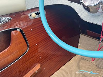 Riva Ariston Motorbåd 1960, med Chris Craft  motor, Holland