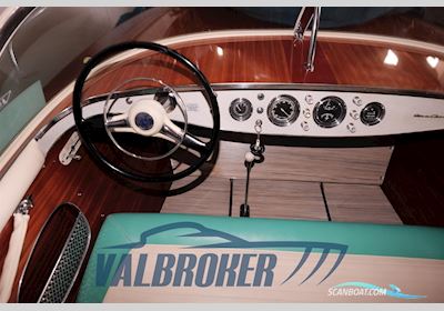 Riva Ariston Motorbåd 1959, med Chris Craft MCL motor, Italien