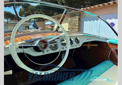 Riva Florida Motorbåd 1962, med Chris Craft 283 motor, Frankrig