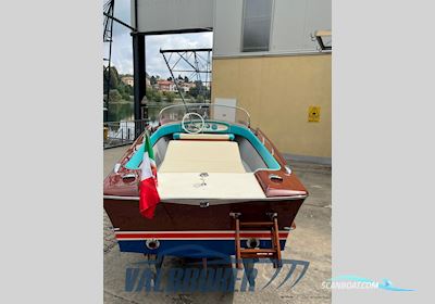 Riva Junior Motorbåd 1967, med Riva motor, Italien
