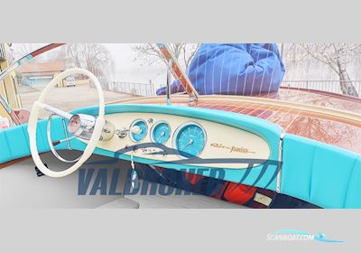 Riva Junior Motorbåd 1967, med Riva motor, Italien