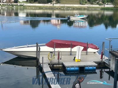 Riva SAINT TROPEZ Motorbåd 1981, med Thermoelectric Thermo Electron 350 motor, Italien