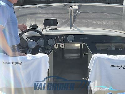 Riva SAINT TROPEZ Motorbåd 1981, med Thermoelectric Thermo Electron 350 motor, Italien