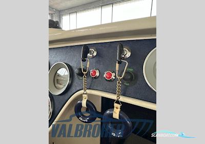 Riva SAINT TROPEZ Motorbåd 1981, med Thermoelectric Crusaider Marine 350 motor, Italien