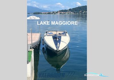 Riva Saint Tropez Motorbåd 1981, med Thermoelectric Thermo Electron 350 motor, Italien