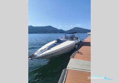 Riva Saint Tropez Motorbåd 1981, med Thermoelectric Thermo Electron 350 motor, Italien