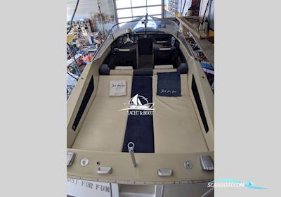 Riva St. Tropez Motorbåd 1976, med Crusader motor, Tyskland