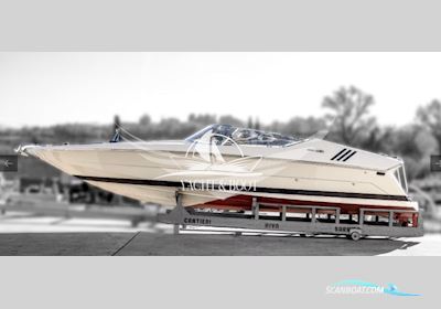 Riva St. Tropez Motorbåd 1981, med Crusader motor, Italien