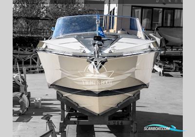 Riva St. Tropez Motorbåd 1981, med Crusader motor, Italien