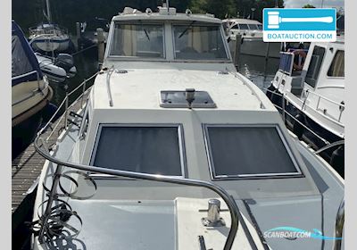 Sabra Sterling Motorbåd 1981, med Volvo Penta motor, Holland