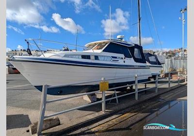 Saga 26HT Motorbåd 1998, med Yanmar 4JH2-Dte motor, England